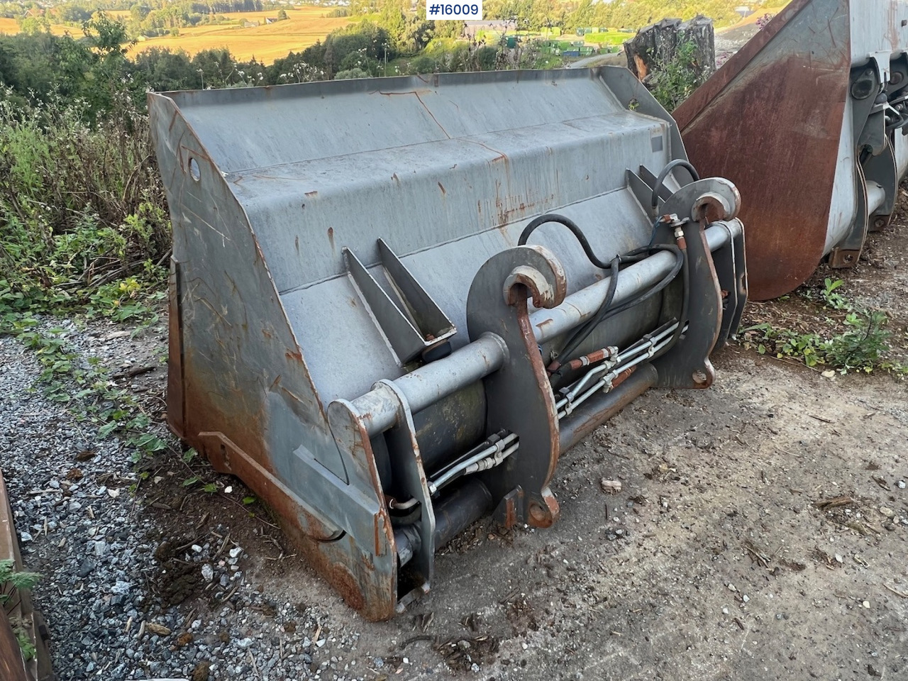 Hjullasterskuffe m/ liten BM feste - Utovarna kašika za Građevinska mašina: slika 4 Hjullasterskuffe m/ liten BM feste - Utovarna kašika za Građevinska mašina: slika 4