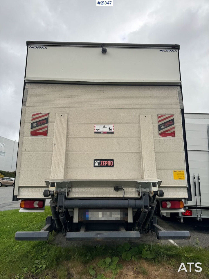 Iveco Eurocargo 75-210 - Kamion sa zatvorenim sandukom: slika 4 Iveco Eurocargo 75-210 - Kamion sa zatvorenim sandukom: slika 4