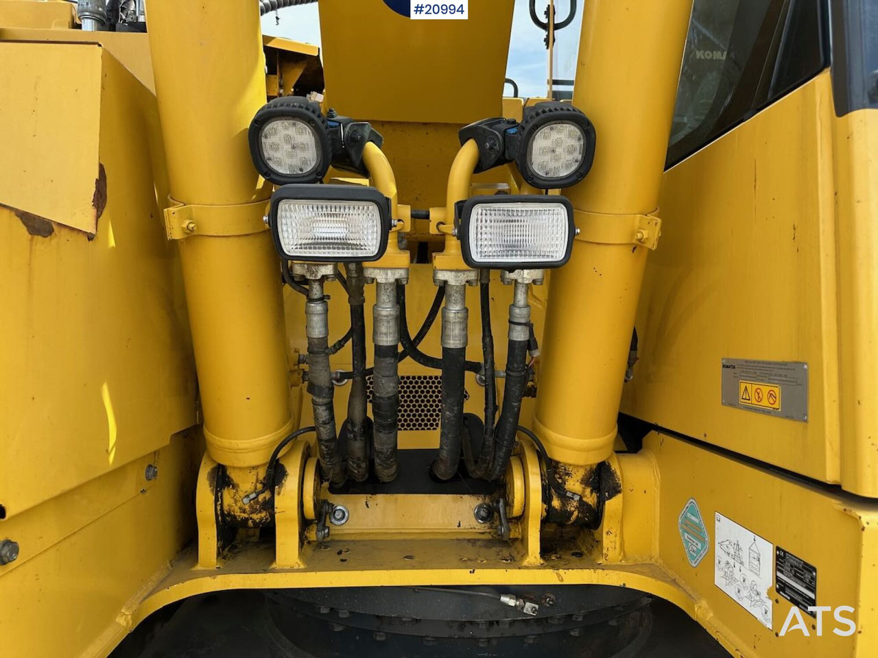 Bager guseničar Komatsu PC228USLC-10: slika 16 Bager guseničar Komatsu PC228USLC-10: slika 16