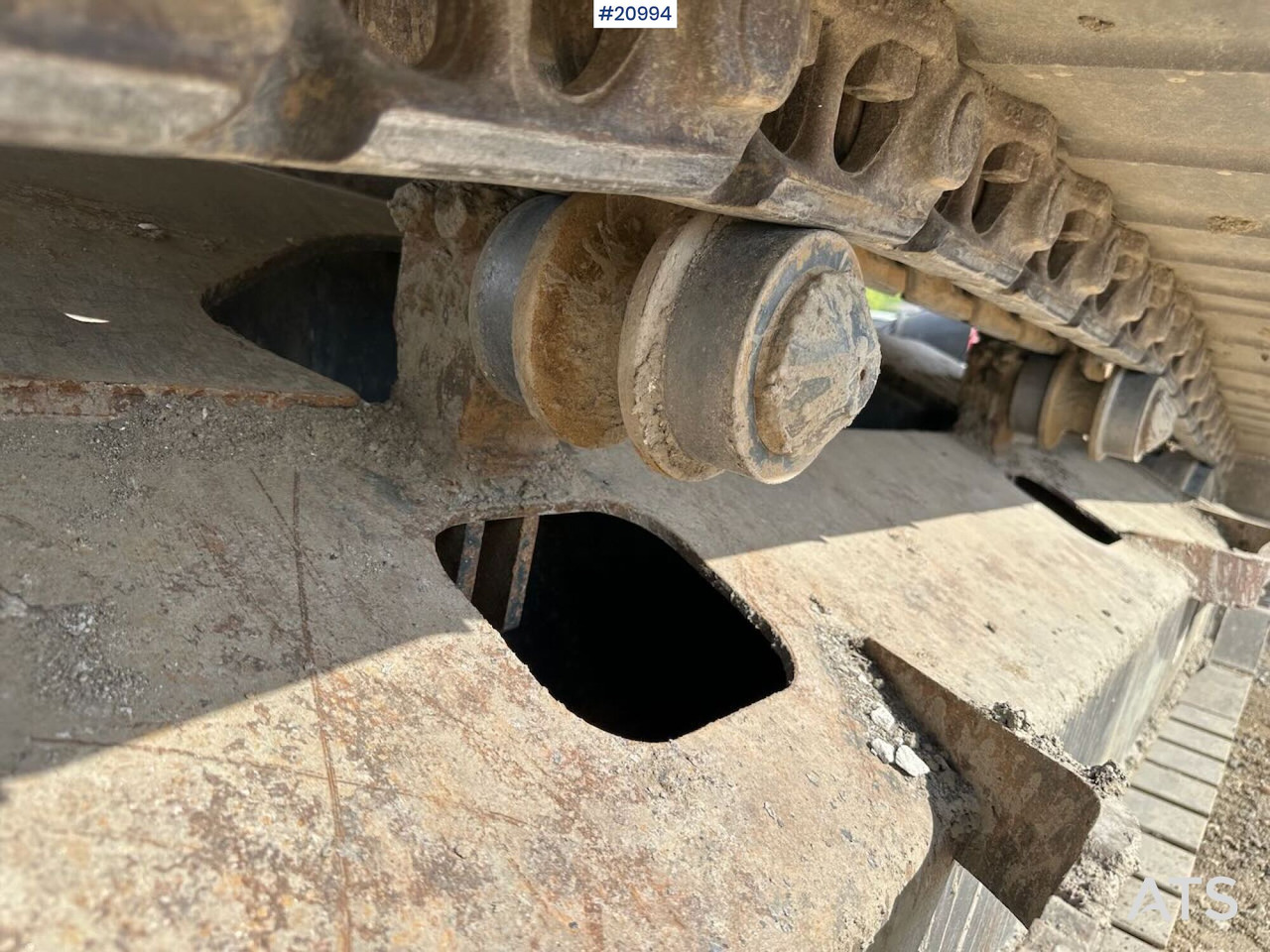 Bager guseničar Komatsu PC228USLC-10: slika 24 Bager guseničar Komatsu PC228USLC-10: slika 24