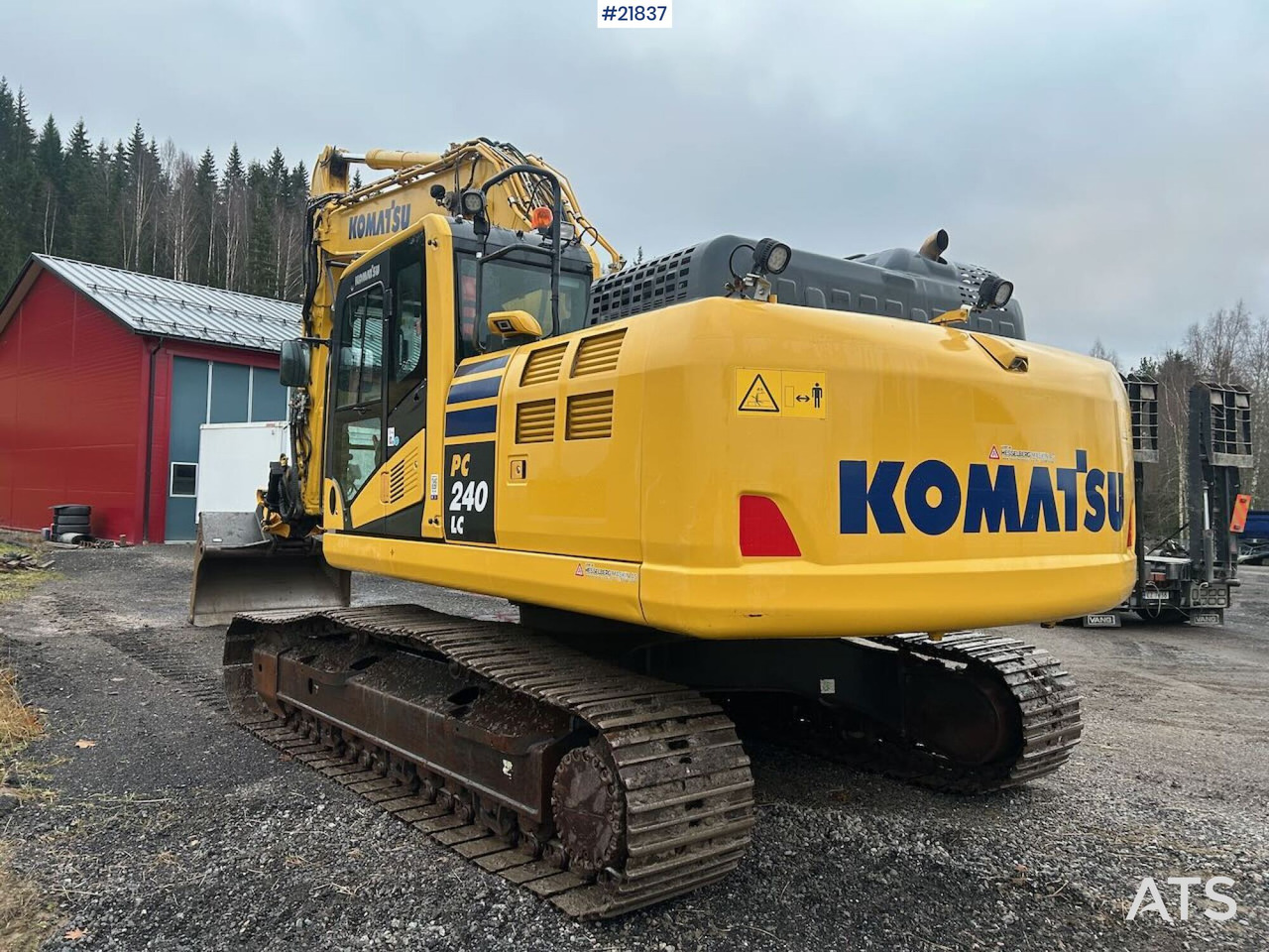 Komatsu PC240LC-11E0 Beltegraver m/ Rotortilt og Pusseskuffe - Bager guseničar: slika 3 Komatsu PC240LC-11E0 Beltegraver m/ Rotortilt og Pusseskuffe - Bager guseničar: slika 3