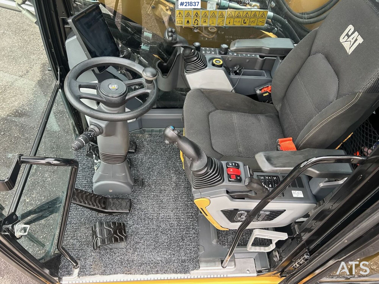 Bager guseničar Komatsu PC240LC-11E0 Beltegraver m/ Rotortilt og Pusseskuffe: slika 18