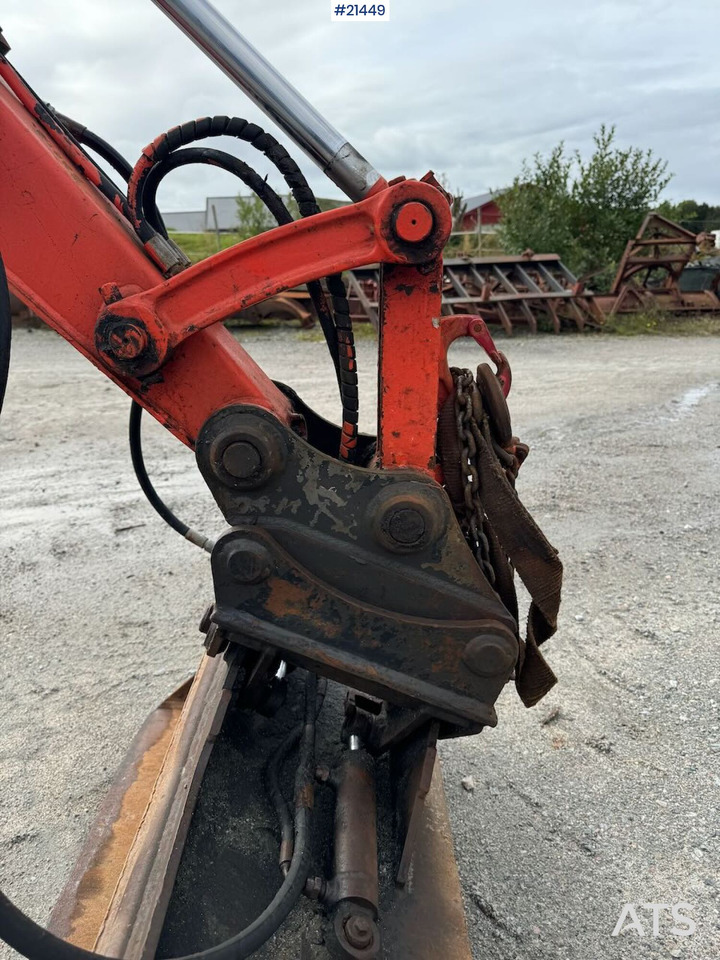 Mini bager Kubota U35-3: slika 14