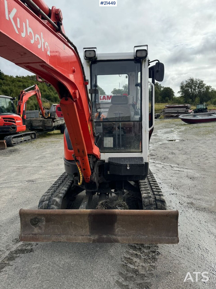 Mini bager Kubota U35-3: slika 8