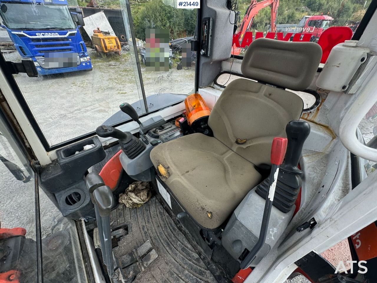 Mini bager Kubota U35-3: slika 24