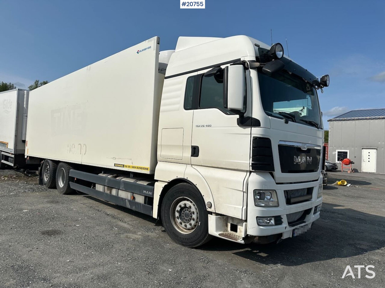 MAN TGX 26.480 6x2 skapbil m/ Bussbygg skap og lift - Kamion sa zatvorenim sandukom: slika 1 MAN TGX 26.480 6x2 skapbil m/ Bussbygg skap og lift - Kamion sa zatvorenim sandukom: slika 1