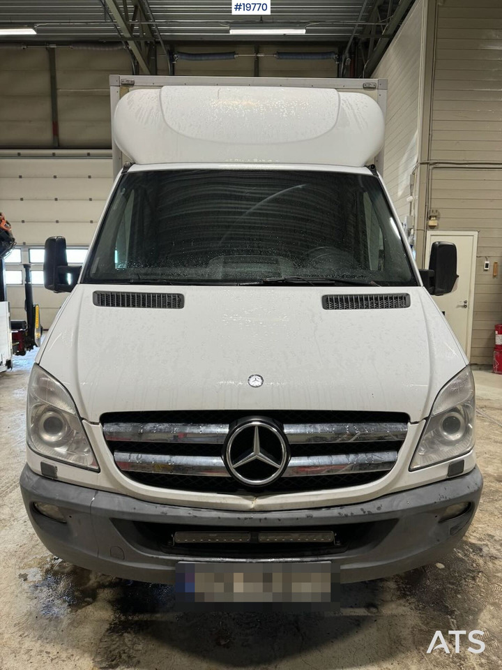 Mercedes Sprinter - Kamion sa zatvorenim sandukom: slika 2 Mercedes Sprinter - Kamion sa zatvorenim sandukom: slika 2