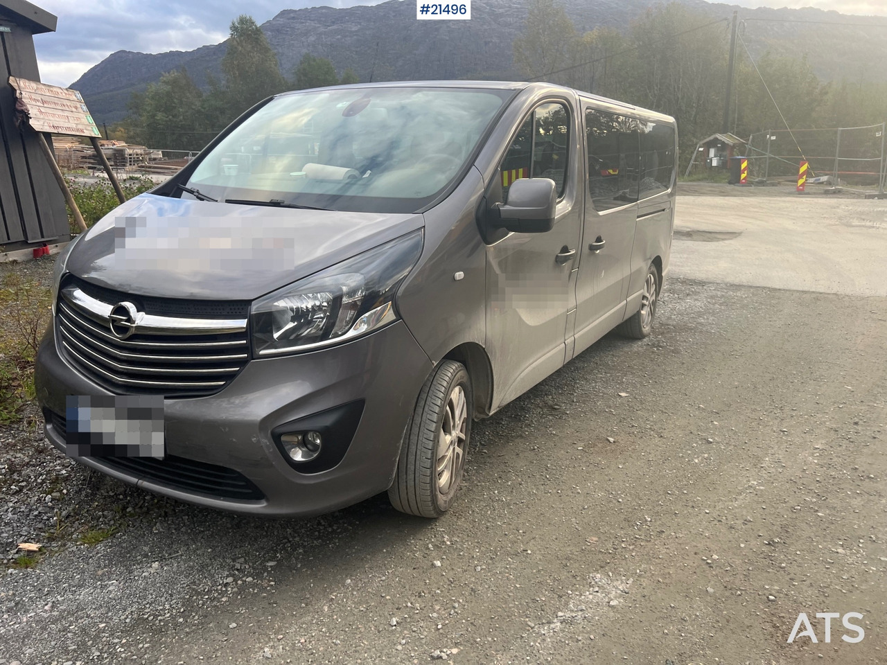 Opel VIVARO - Putnički kombi: slika 1 Opel VIVARO - Putnički kombi: slika 1