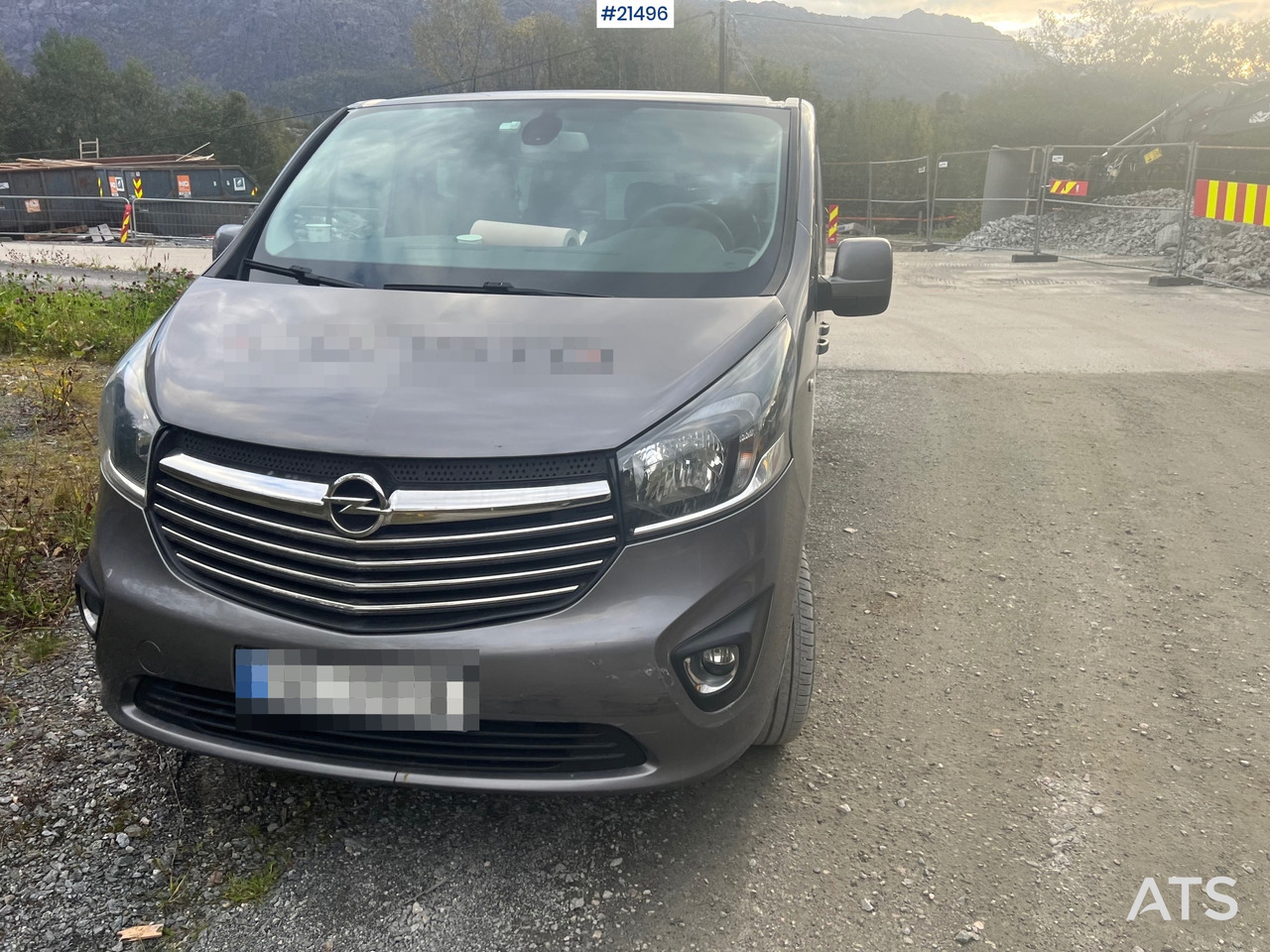 Opel VIVARO - Putnički kombi: slika 2 Opel VIVARO - Putnički kombi: slika 2
