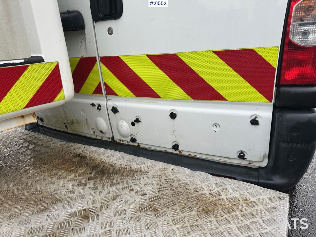 Vazdušna platforma montirana na kamion, Furgon Renault Master liftbil m/ France Elevateur løftekurv. SE VIDEO: slika 13