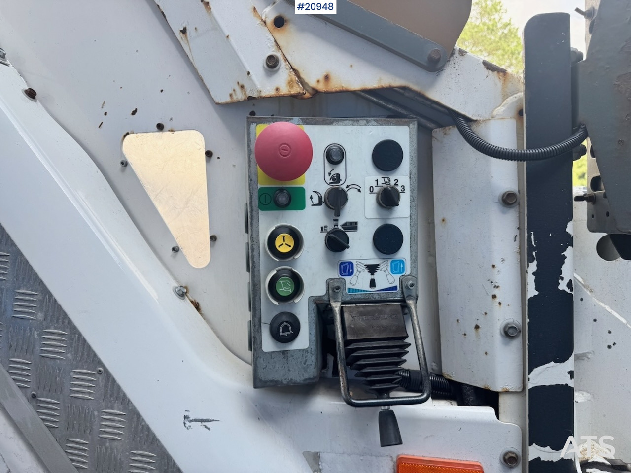 Kamion za smeće Scania P410: slika 28