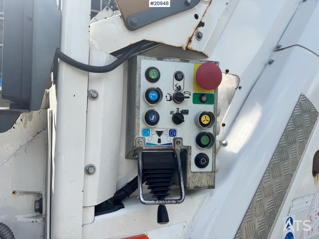 Kamion za smeće Scania P410: slika 34