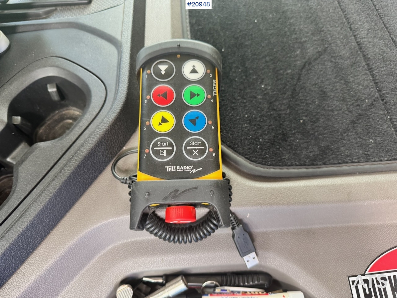 Kamion za smeće Scania P410: slika 42