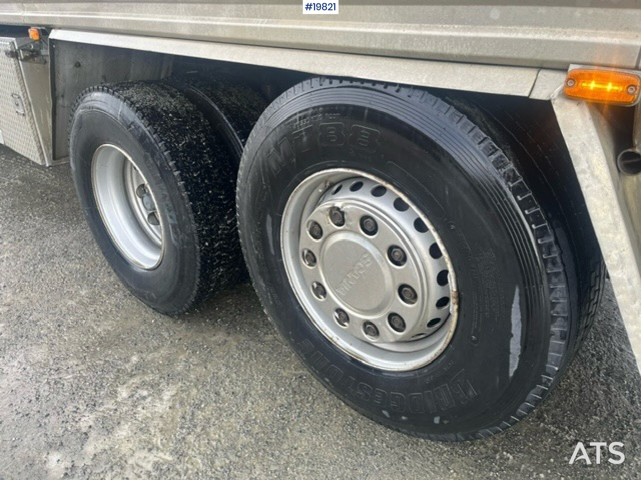 Scania R164 - Kamion cisterna: slika 3 Scania R164 - Kamion cisterna: slika 3