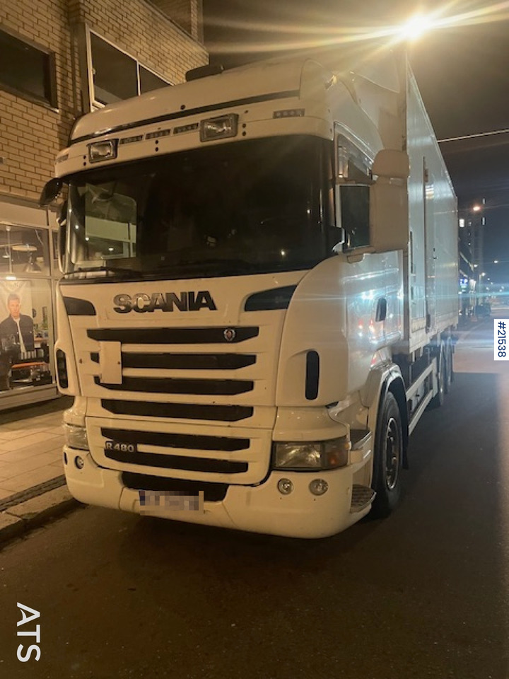 Scania R480 Skapbil m/ 2t lift - Kamion sa zatvorenim sandukom: slika 3 Scania R480 Skapbil m/ 2t lift - Kamion sa zatvorenim sandukom: slika 3