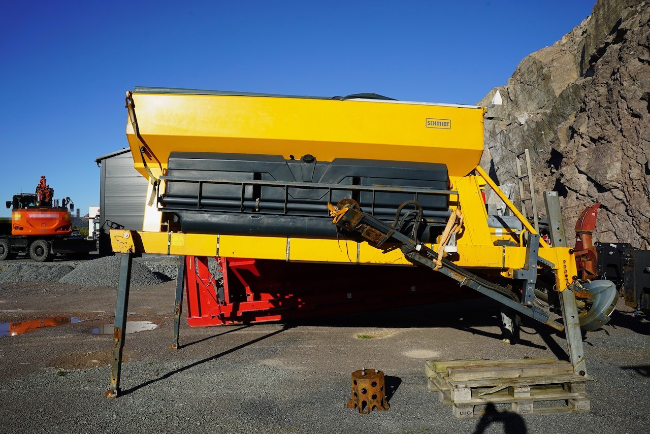 Schmidt Schmidt Stratos B70-36 sandstrøer med styringspanel - Rasipač peska/ Soli: slika 2 Schmidt Schmidt Stratos B70-36 sandstrøer med styringspanel - Rasipač peska/ Soli: slika 2