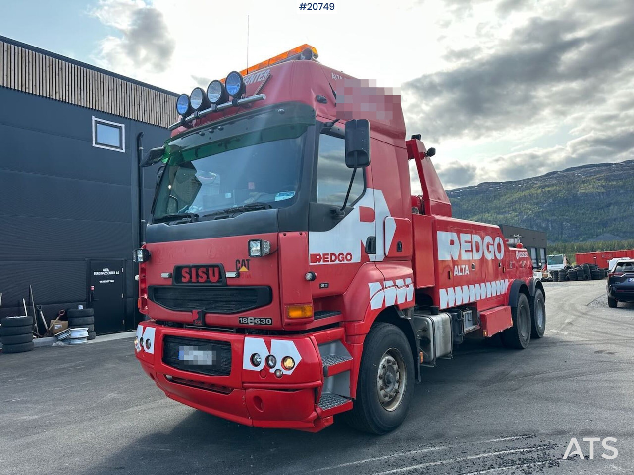 Sisu E18M 6x4 tungberger m/ EKA påbygg og kjettinger. SE VIDEO - Šlep vozilo: slika 1 Sisu E18M 6x4 tungberger m/ EKA påbygg og kjettinger. SE VIDEO - Šlep vozilo: slika 1