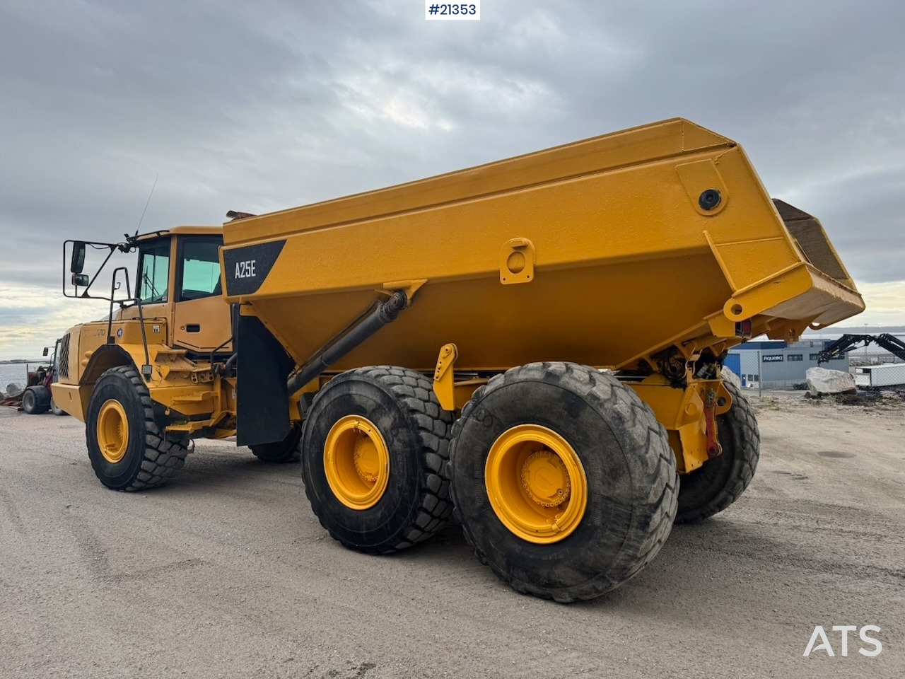 Volvo A25E - Zglobni kiper: slika 4 Volvo A25E - Zglobni kiper: slika 4