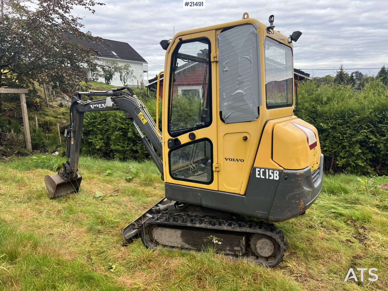 Volvo EC15B - Mini bager: slika 5 Volvo EC15B - Mini bager: slika 5