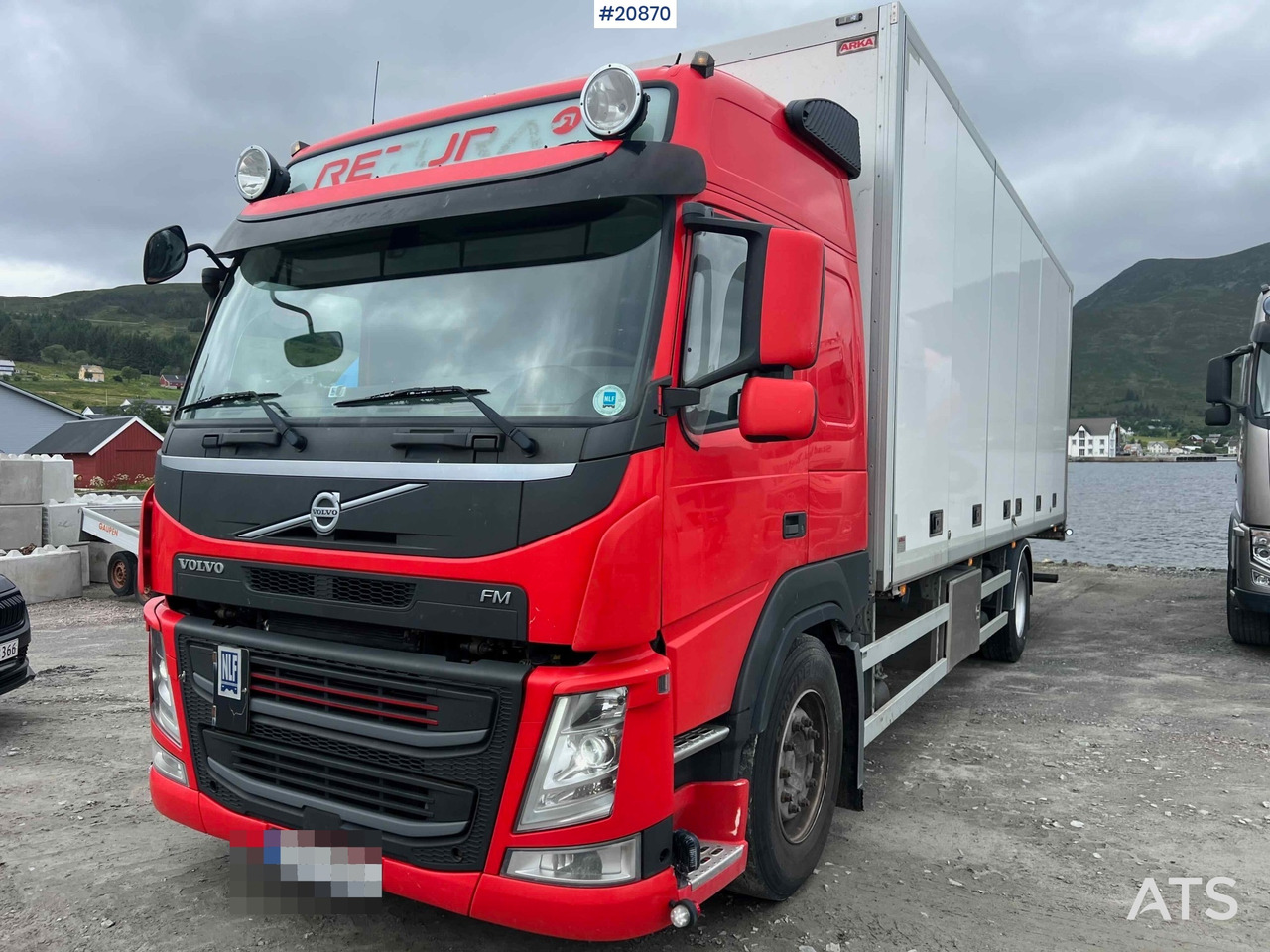 Volvo FM 330 - Kamion sa zatvorenim sandukom: slika 2 Volvo FM 330 - Kamion sa zatvorenim sandukom: slika 2