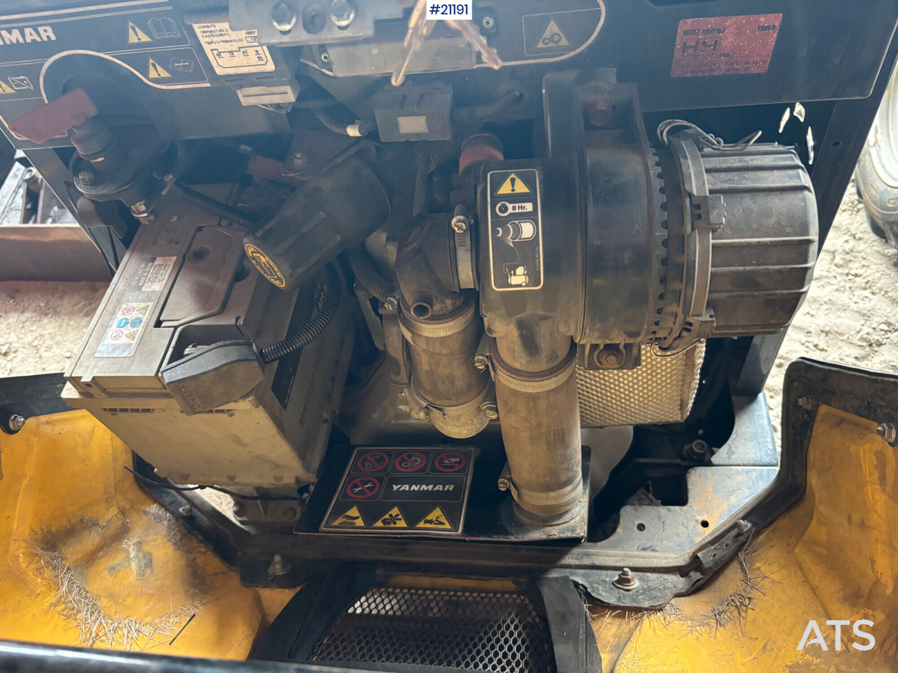 Yanmar C08 - Kiper guseničar: slika 3 Yanmar C08 - Kiper guseničar: slika 3