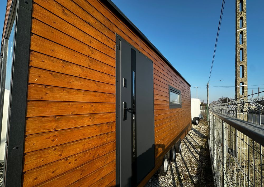 Boro Drewniany DOMEK MOBILNY na przyczepie 7,5m x 2,5m - Kamper: slika 2 Boro Drewniany DOMEK MOBILNY na przyczepie 7,5m x 2,5m - Kamper: slika 2