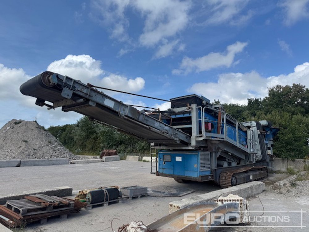2004 SBM Tracked Screener, 3-Way Split, Diesel generator (1046 Hours), Spare Screenerdecks, Conveyor Roll, several Rolls - Sito: slika 2 2004 SBM Tracked Screener, 3-Way Split, Diesel generator (1046 Hours), Spare Screenerdecks, Conveyor Roll, several Rolls - Sito: slika 2
