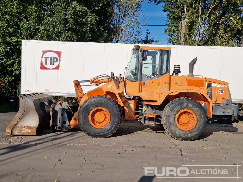 2007 Doosan DL200 - Utovarivač točkaš: slika 2 2007 Doosan DL200 - Utovarivač točkaš: slika 2