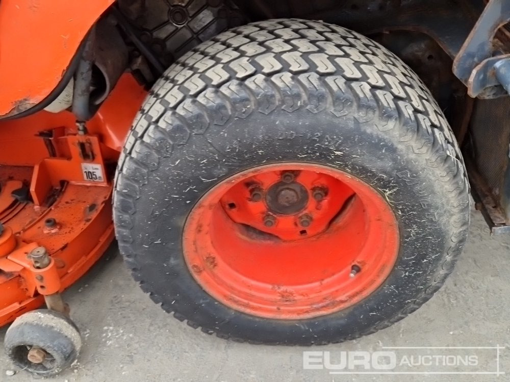 Baštenska kosačica 2011 Kubota G23: slika 9