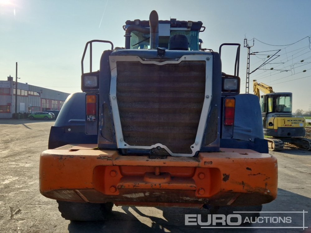 2013 Hitachi ZW220TPD-5 - Utovarivač točkaš: slika 4 2013 Hitachi ZW220TPD-5 - Utovarivač točkaš: slika 4