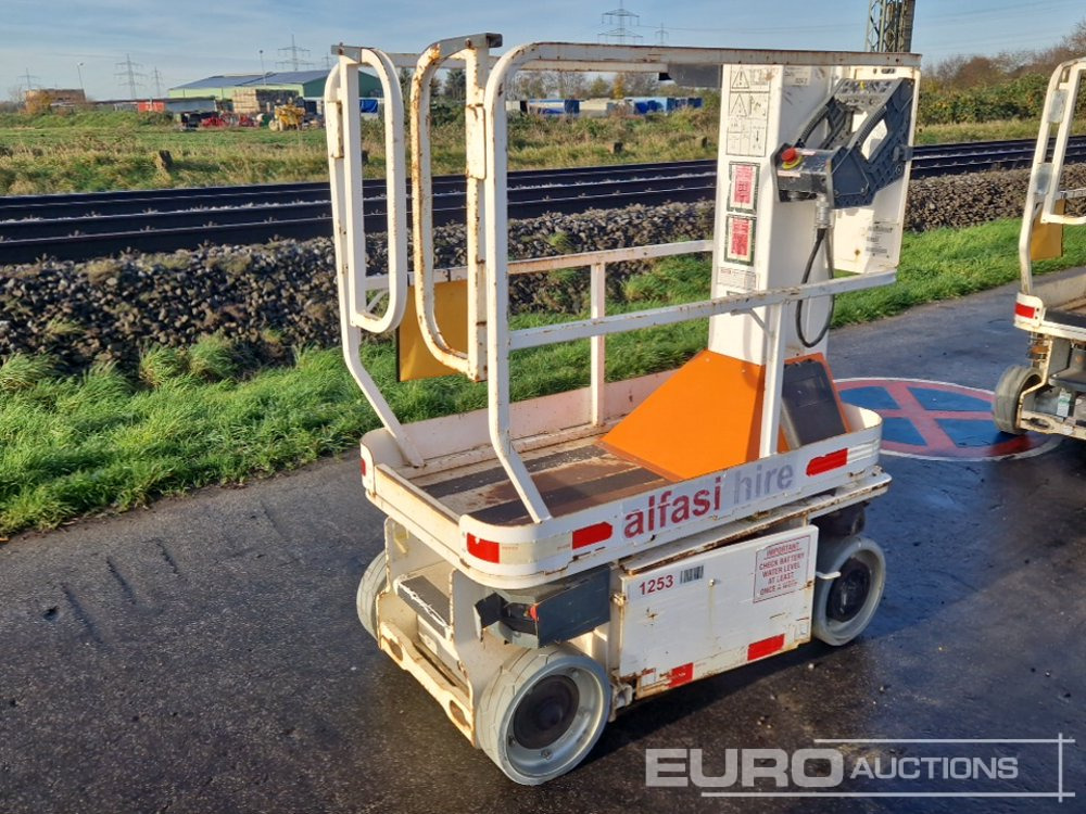 2013 JLG 1230ES - Jarbolna penjajuća platforma: slika 1 2013 JLG 1230ES - Jarbolna penjajuća platforma: slika 1