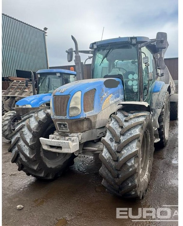2013 New Holland T6030 - Traktor: slika 1 2013 New Holland T6030 - Traktor: slika 1