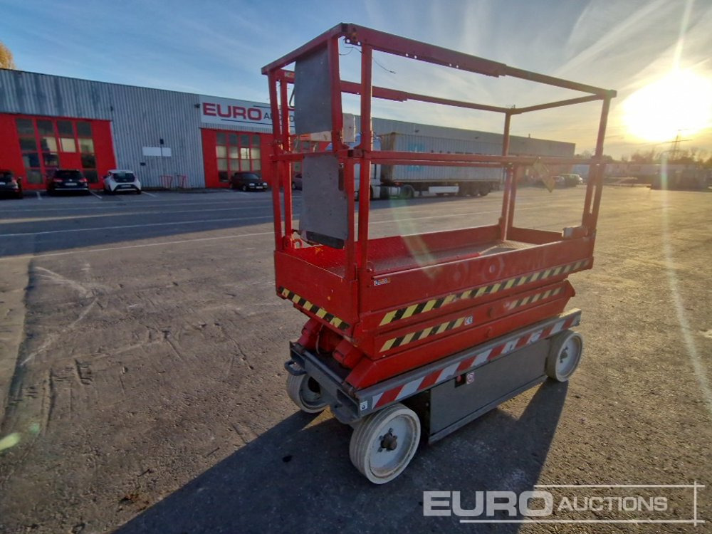 2013 SkyJack SJIII-3220 - Lift u obliku makaza: slika 1 2013 SkyJack SJIII-3220 - Lift u obliku makaza: slika 1