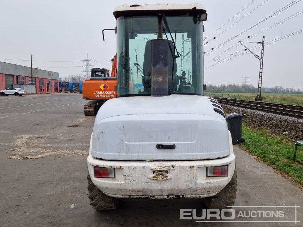 2013 Volvo L30B-Z/X - Utovarivač točkaš: slika 4 2013 Volvo L30B-Z/X - Utovarivač točkaš: slika 4