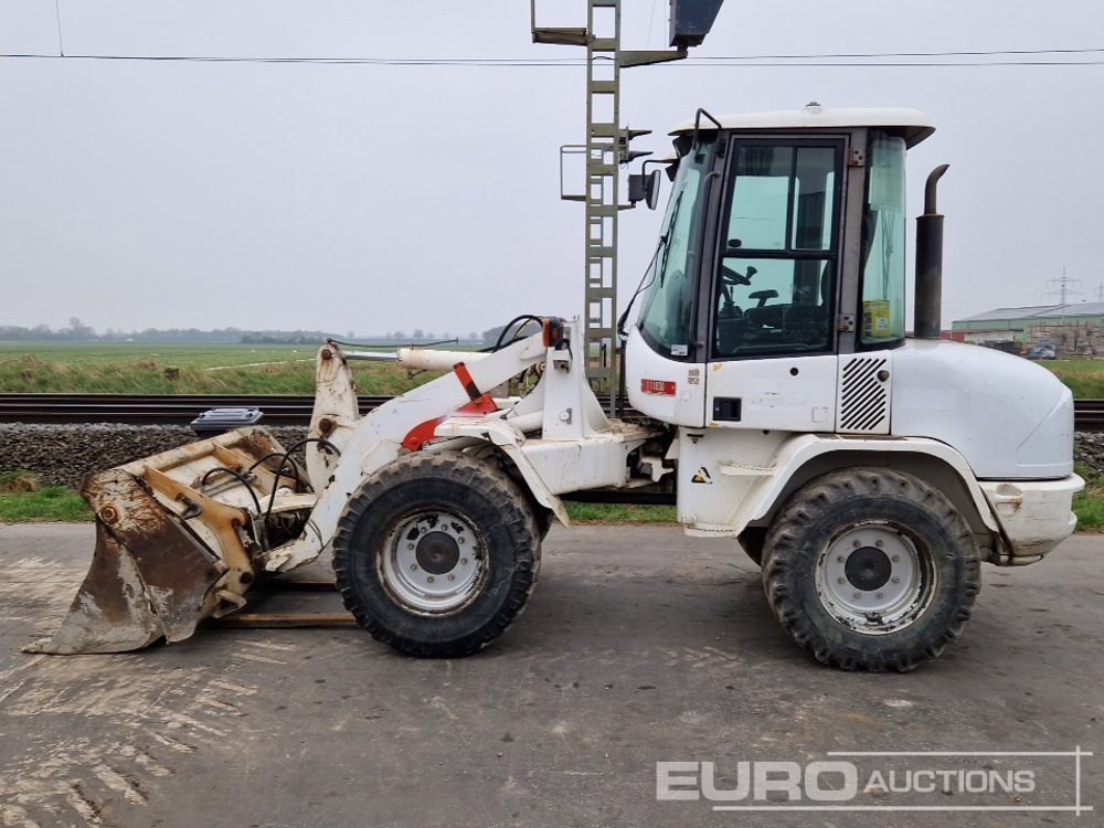 2013 Volvo L30B-Z/X - Utovarivač točkaš: slika 2 2013 Volvo L30B-Z/X - Utovarivač točkaš: slika 2