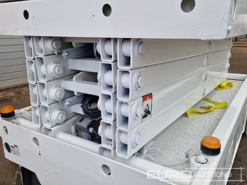 Vazdušna platforma 2014 Haulotte Compact 12: slika 13