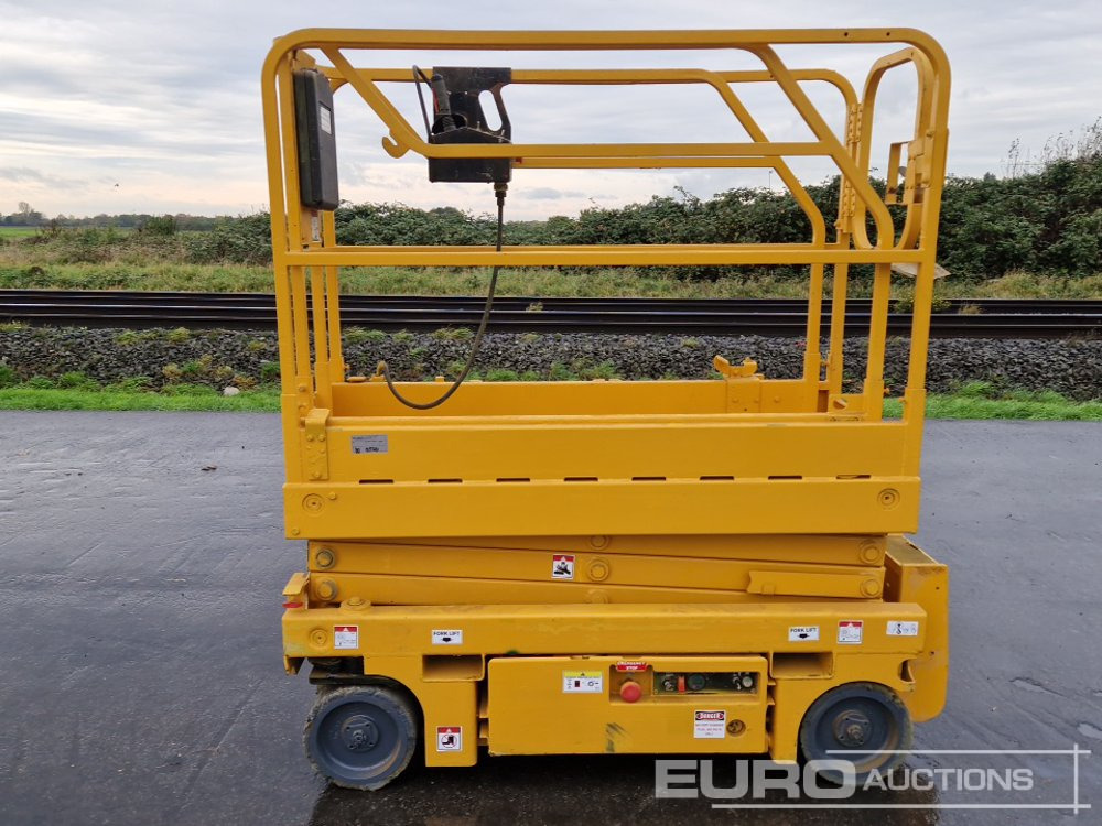 2014 Haulotte Optimum 8 - Lift u obliku makaza: slika 2 2014 Haulotte Optimum 8 - Lift u obliku makaza: slika 2