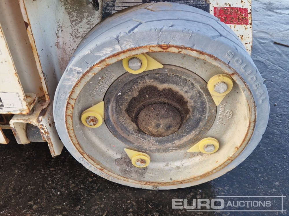 Jarbolna penjajuća platforma 2014 JLG 1230ES: slika 7