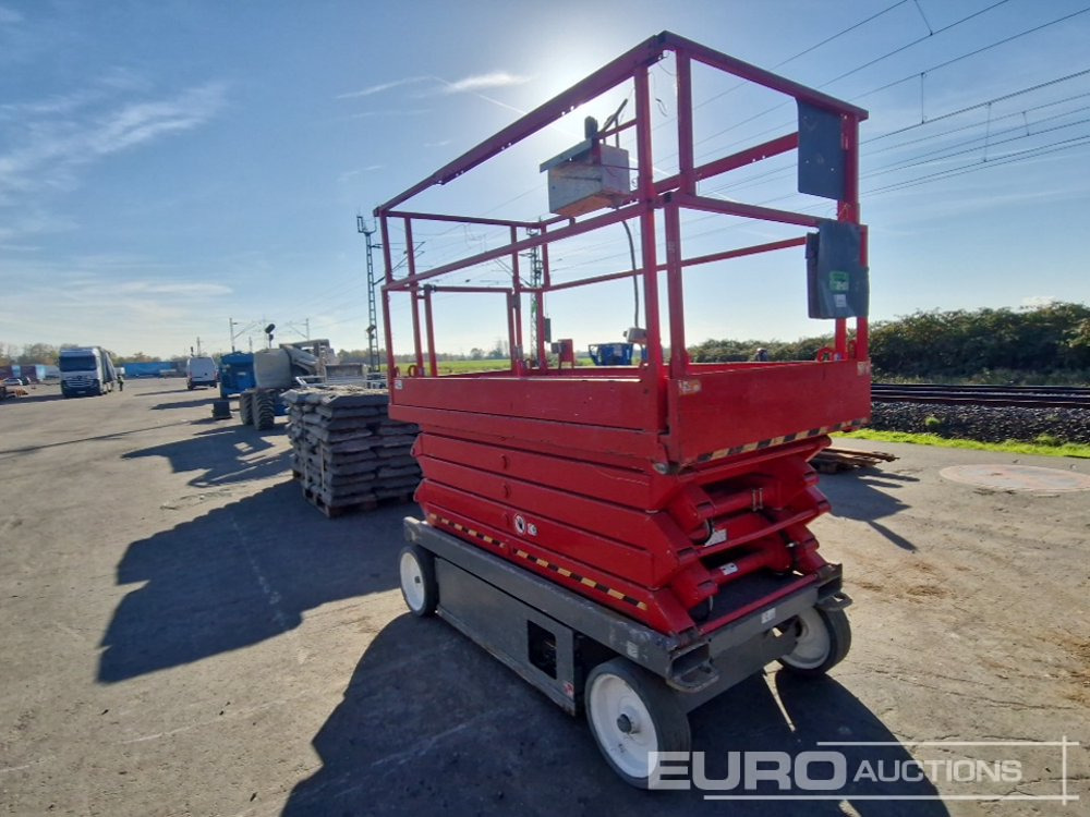 2014 SkyJack SJ111-4632 - Lift u obliku makaza: slika 4 2014 SkyJack SJ111-4632 - Lift u obliku makaza: slika 4