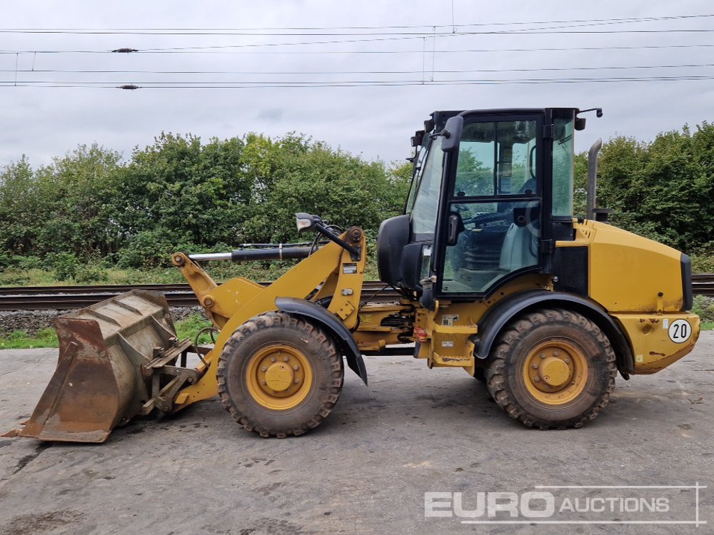 2015 CAT 907M - Utovarivač točkaš: slika 2 2015 CAT 907M - Utovarivač točkaš: slika 2