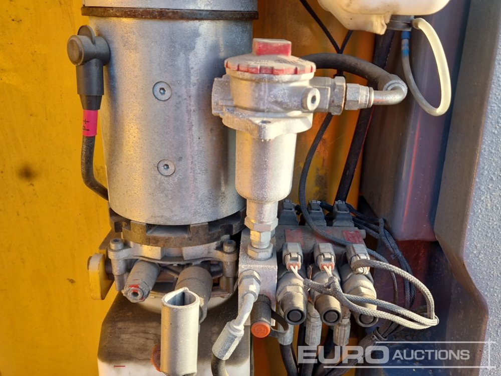 Jarbolna penjajuća platforma 2015 Haulotte Star 10: slika 16