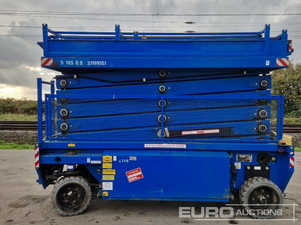 2015 Holland Lift N-165EL12 - Vazdušna platforma: slika 2 2015 Holland Lift N-165EL12 - Vazdušna platforma: slika 2