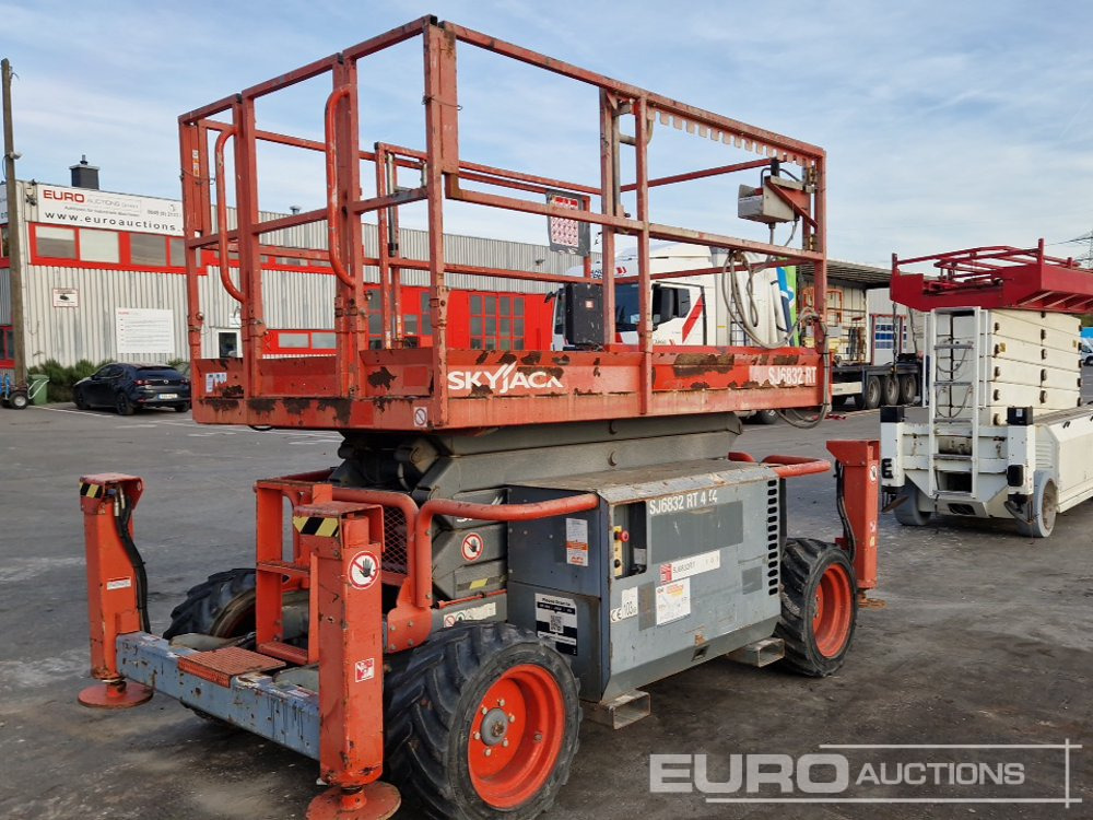 2015 SkyJack 6832RT - Lift u obliku makaza: slika 5 2015 SkyJack 6832RT - Lift u obliku makaza: slika 5