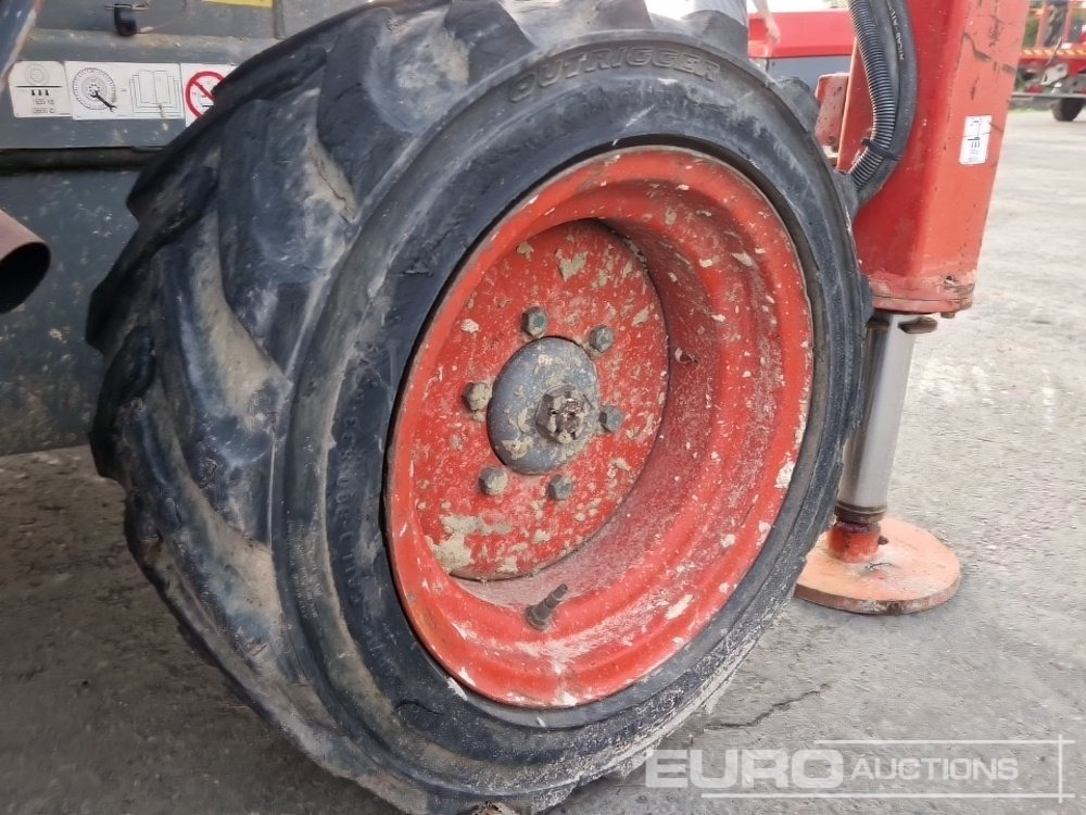 Lift u obliku makaza 2015 SkyJack SJ6826RT: slika 8