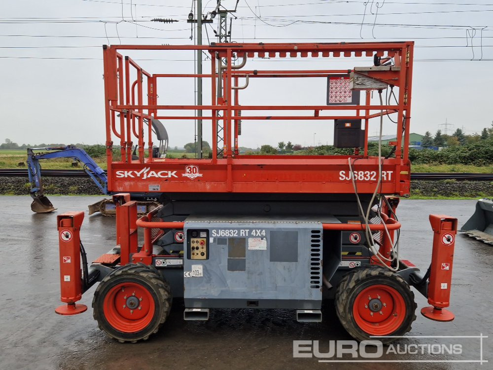 2015 SkyJack SJ6832RT - Vazdušna platforma: slika 2 2015 SkyJack SJ6832RT - Vazdušna platforma: slika 2