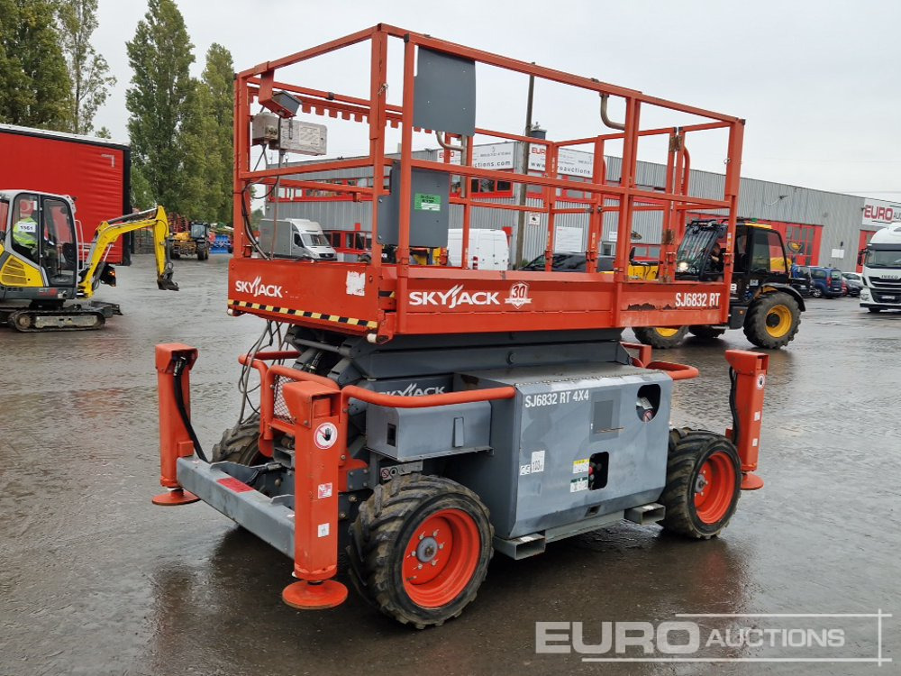 2015 SkyJack SJ6832RT - Vazdušna platforma: slika 4 2015 SkyJack SJ6832RT - Vazdušna platforma: slika 4