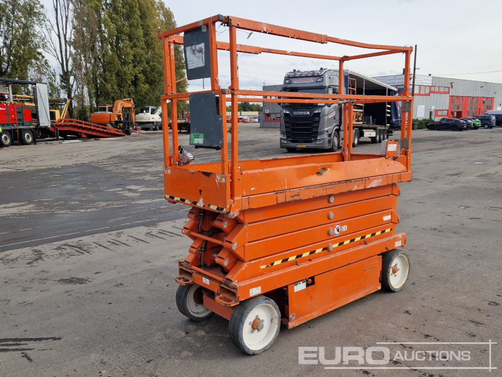 2016 SkyJack SJIII 3226 - Lift u obliku makaza: slika 1 2016 SkyJack SJIII 3226 - Lift u obliku makaza: slika 1