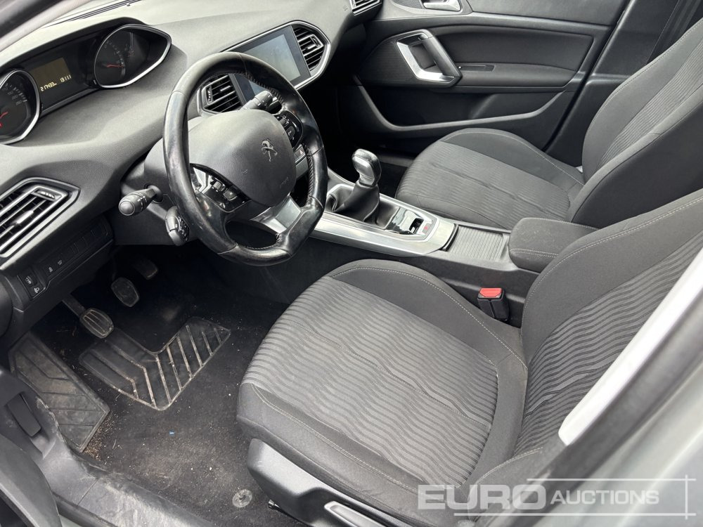 2017 Peugeot 308 HB - Automobil: slika 5 2017 Peugeot 308 HB - Automobil: slika 5
