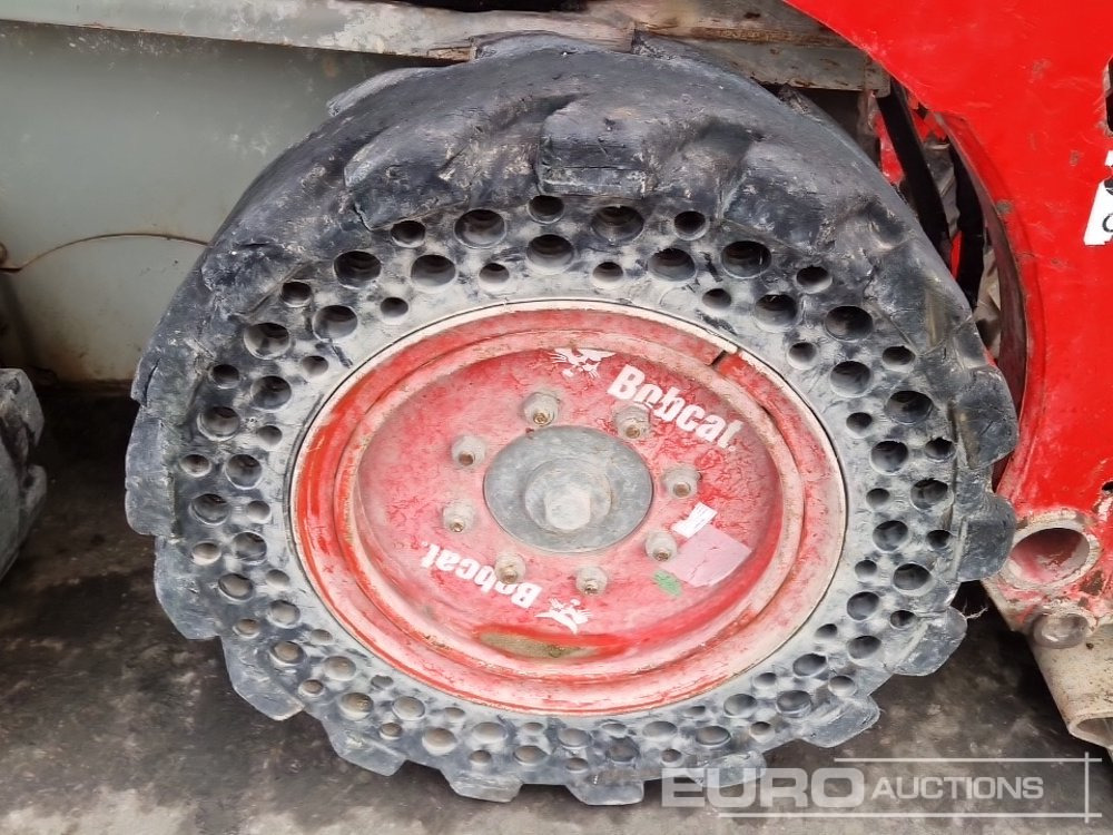 Mini utovarivač 2019 Bobcat S450: slika 7