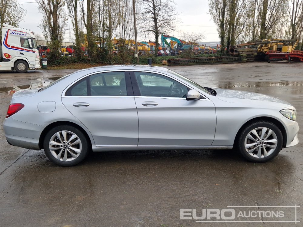 2019 Mercedes Benz C220D - Automobil: slika 5 2019 Mercedes Benz C220D - Automobil: slika 5